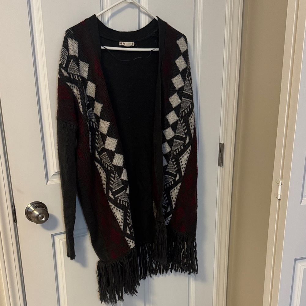 Vintage Ruff Hewn Grey and Red Geometric Fringe Cardigan